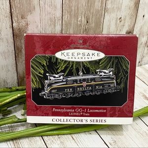 Vintage 1998 Hallmark Pennsylvania GG-1 Locomotive Lionel Train Ornament